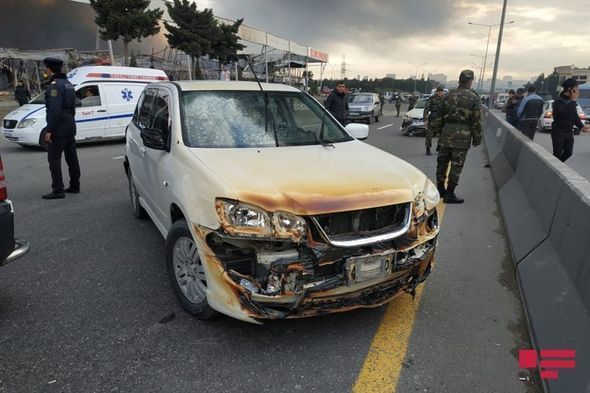 Bakıda dəhşətli yanğında avtomobillərə ziyan dəydi - FOTO