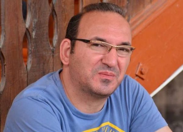 Jurnalistlərə əlçatan olmayan mətbuat katibləri: məmurlaşanlar, tənqidə dözümsüzlər, qaçıb gizlənənlər…