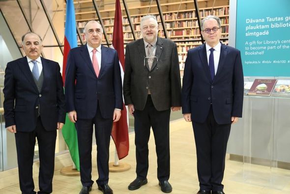 Elmar Məmmədyarov Latviya Milli Kitabxanasına Dağlıq Qarabağla bağlı kitab hədiyyə etdi - FOTO