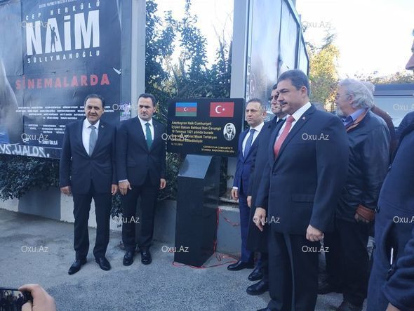 İstanbulda AXC nazirinə abidə qoyuldu - FOTO
