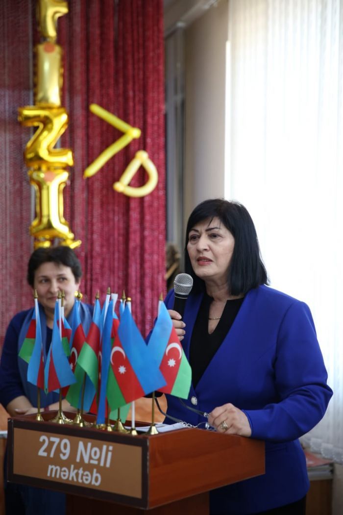Fizika sevənlər 279 nömrəli məktəbdə görüşdülər - FOTOLAR