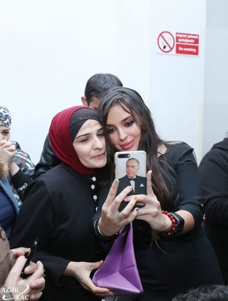 Leyla Əliyeva Hematologiya və Transfuziologiya İnstitutunda müalicə alan uşaqlarla görüşüb - FOTO