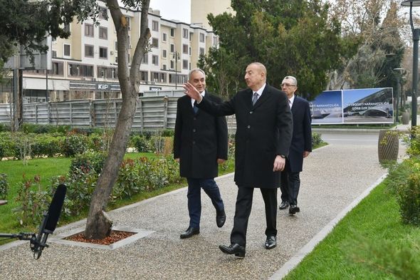 İlham Əliyev Bakının daha bir parkında aparılan yenidənqurma işləri ilə tanış oldu - YENİLƏNİB + FOTO