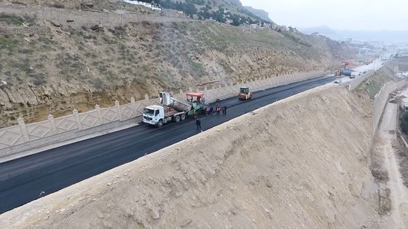 Sürüşmə baş verən Bibiheybət yolu sabah açılacaq - FOTO