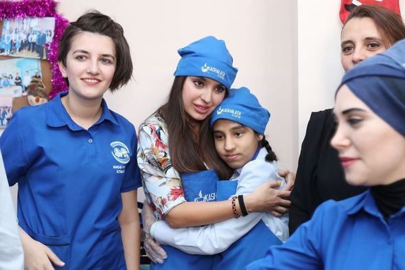 Mehriban Əliyeva autizm sindromlu uşaqlar üçün təşkil edilmiş şənlikdə iştirak edib - FOTO