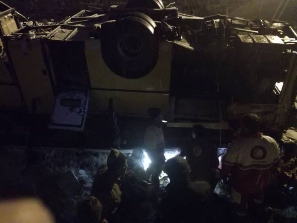 Təbrizə gedən avtobus qəzaya uğradı: doqquz ölü, onlarla yaralı - FOTO