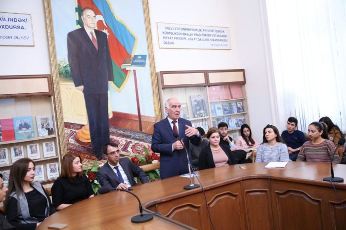 ADPU-nun məzunları olan fəal müəllimlərlə tələbələr bir araya gəldi - FOTO