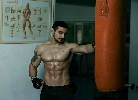 Bakıda fitnes müəllimi iş başında öldü - FOTO