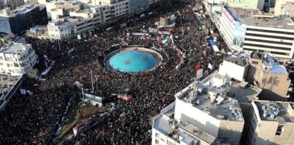 Süleymaninin dəfnində izdiham: Onlarla ölən var - YENİLƏNİB + FOTO