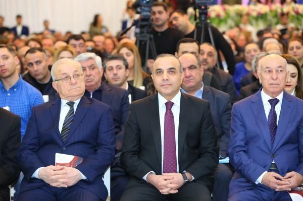 Azay Quliyevlə ilk görüşdə böyük izdiham yaşandı - FOTOLAR