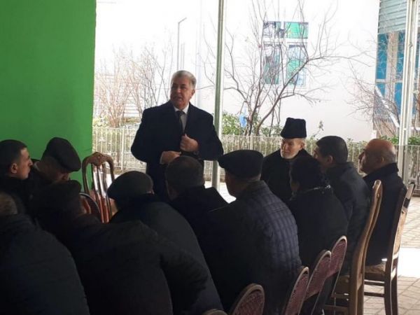 Fəzail İbrahimli Mübariz İbrahimovun ailəsindən xeyir-dua aldı