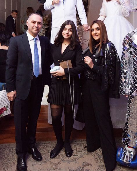 Zülfiyyə Xanbabayevadan əri ilə bağlı paylaşım: “Məni bir qadın kimi...” - FOTO