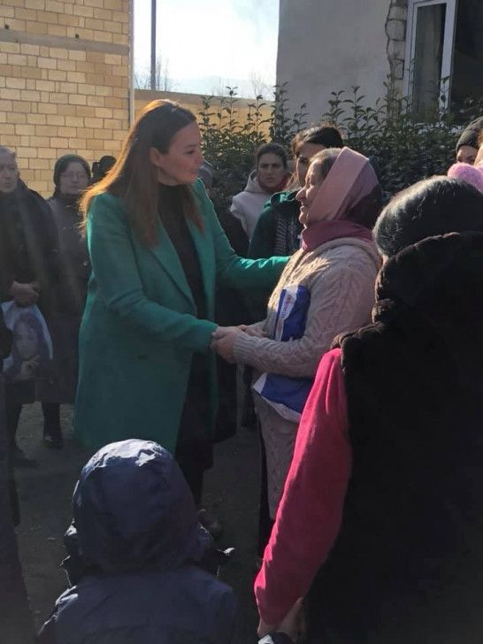 Qənirə Paşayeva Dönük Qırıqlı kəndində seçicilərlə görüşüb - FOTOLAR