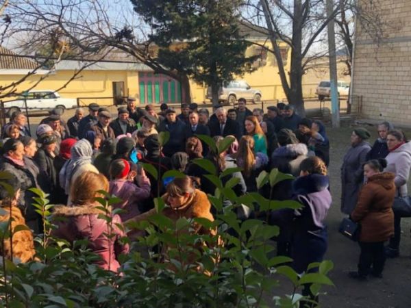 Qənirə Paşayeva Dönük Qırıqlı kəndində seçicilərlə görüşüb - FOTOLAR