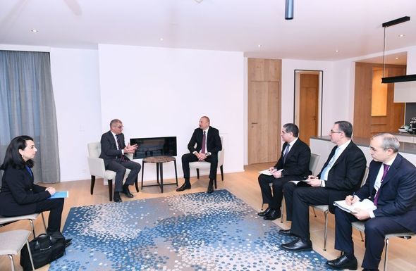 İlham Əliyev Davosda “Procter and Gamble Europe” şirkətinin prezidenti ilə görüşüb - FOTO