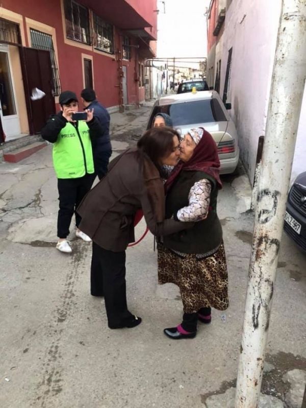 Günel Səfərova seçicilərlə görüşdü - Xutorda/FOTO