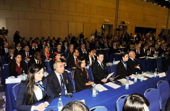 Namizədliyini ilk dəfə irəli sürən Könül Nurullayevanı yaxından tanıyaq - FOTOLAR