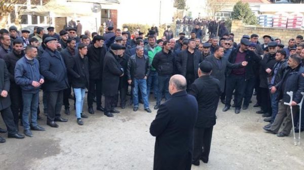 Çingiz Qənizadənin seçiciləri ilə izdihamlı görüşləri - Fotolar
