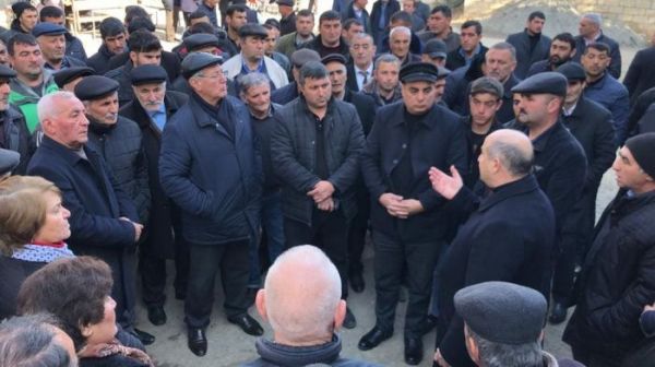 Çingiz Qənizadənin seçiciləri ilə izdihamlı görüşləri - Fotolar