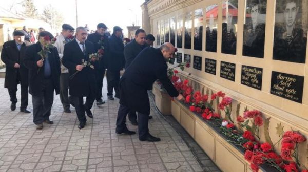 Çingiz Qənizadənin seçiciləri ilə izdihamlı görüşləri - Fotolar
