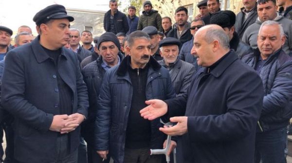 Çingiz Qənizadənin seçiciləri ilə izdihamlı görüşləri - Fotolar