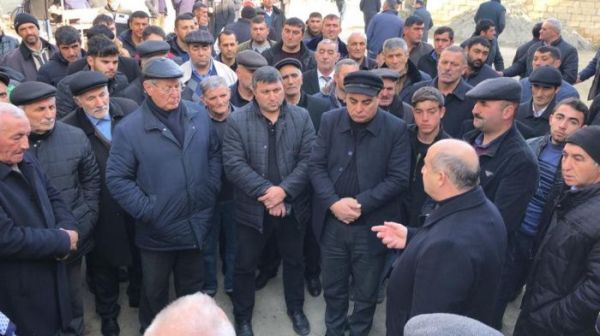 Çingiz Qənizadənin seçiciləri ilə izdihamlı görüşləri - Fotolar