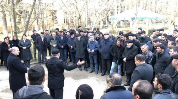 Çingiz Qənizadənin seçiciləri ilə izdihamlı görüşləri - Fotolar