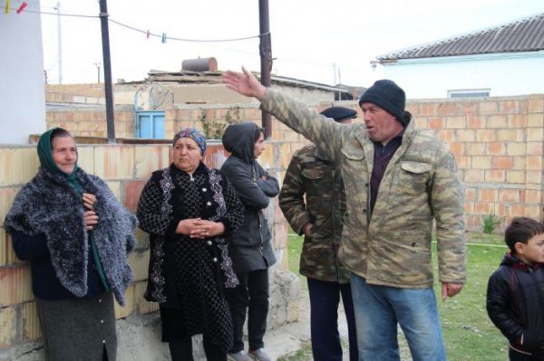 Natiq Nəbili seçicilərlə görüşlərini davam etdirir - FOTOLAR