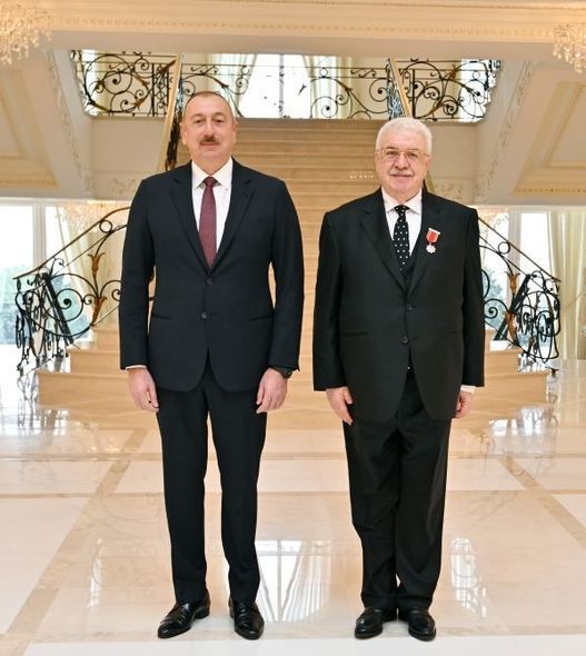 Prezident Mixail Qusmanla görüşdü - FOTO