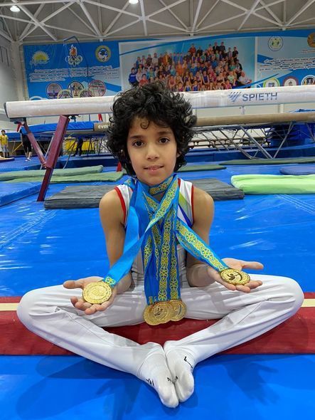 Doqquz yaşlı azərbaycanlı gimnast Qazaxıstandan yeddi medalla qayıdır - FOTO/VİDEO