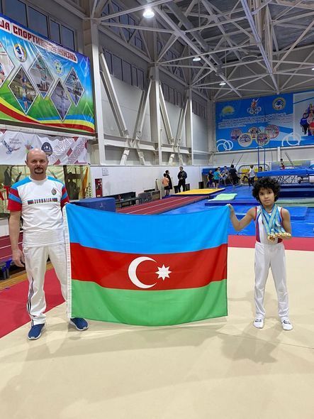 Doqquz yaşlı azərbaycanlı gimnast Qazaxıstandan yeddi medalla qayıdır - FOTO/VİDEO