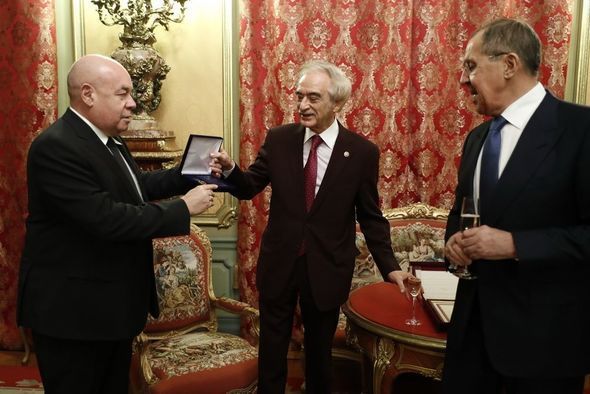 Sergey Lavrov Putinin Fəxri Fərmanını Polad Bülbüloğluna təqdim etdi - FOTO