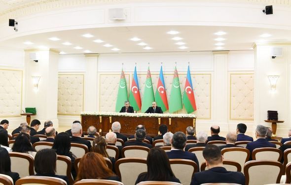 Azərbaycan və Türkmənistan prezidentləri mətbuata bəyanatlarla çıxış ediblər - FOTO