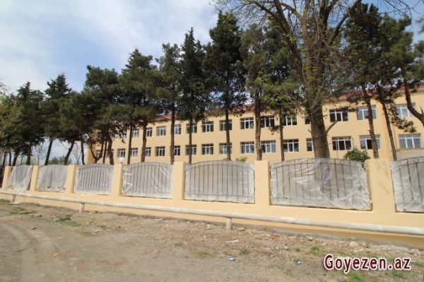 Milli Məclisin deputatı Səməd Seyidov Qazaxda əsaslı şəkildə yenidən qurulan Kosalar kənd tam orta məktəbində olub