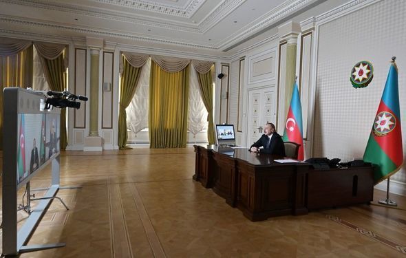İlham Əliyev videobağlantı formatında görüş keçirdi - FOTO