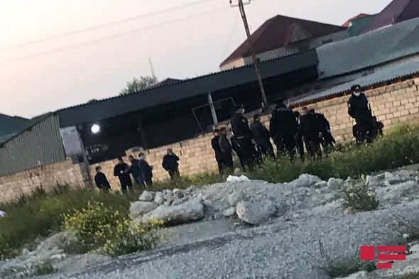 Bakıda küçədən yanmış kişi meyiti tapıldı - FOTO